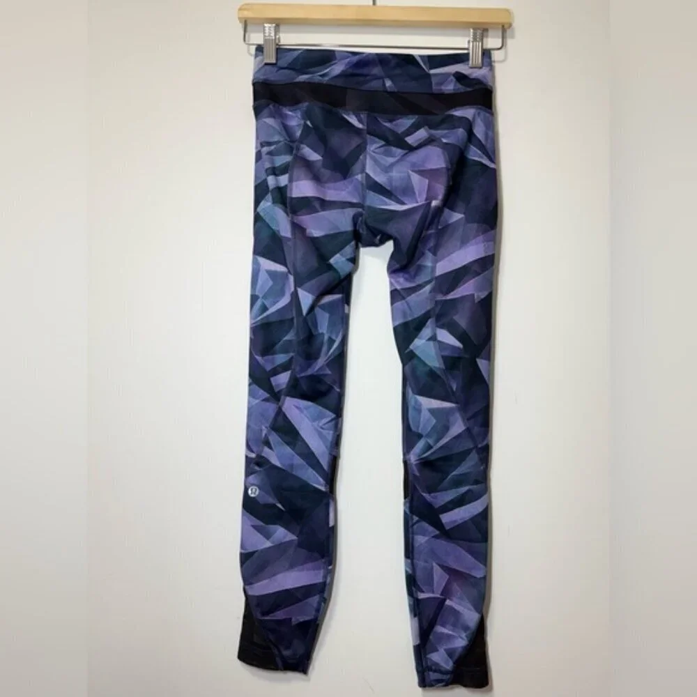 Lululemon Inspire Tight II (Mesh) Pretty Prism Multi / Black size 2